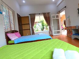 Goc Bien Homestay