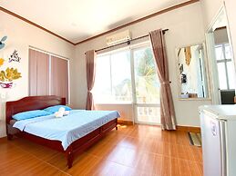 Goc Bien Homestay