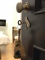 Oryza Guest House & Suites