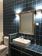 Oryza Guest House & Suites