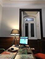 Oryza Guest House & Suites