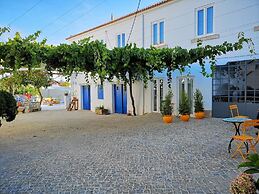 Oryza Guest House & Suites