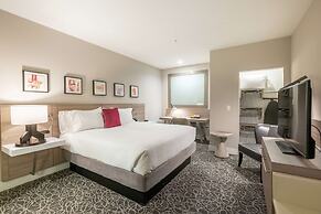 Hilton Garden Inn Wichita Downtown