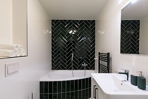 Avantgarde apartments