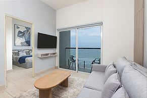 Surfside Beachfront Suites by Playa Caracol Resorts
