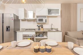 Surfside Beachfront Suites by Playa Caracol Resorts