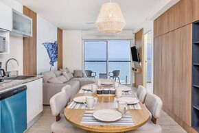 Surfside Beachfront Suites by Playa Caracol Resorts