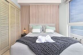 Surfside Beachfront Suites by Playa Caracol Resorts
