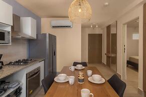 Surfside Beachfront Suites by Playa Caracol Resorts