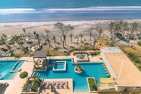 Surfside Beachfront Suites by Playa Caracol Resorts
