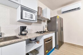 Surfside Beachfront Suites by Playa Caracol Resorts