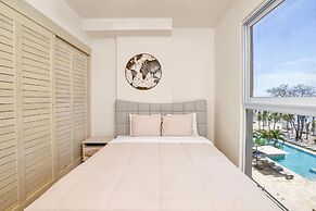Surfside Beachfront Suites by Playa Caracol Resorts