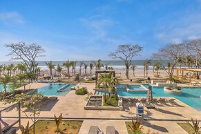 Surfside Beachfront Suites by Playa Caracol Resorts