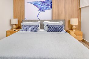 Surfside Beachfront Suites by Playa Caracol Resorts