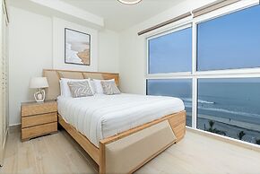 Surfside Beachfront Suites by Playa Caracol Resorts