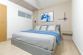 Surfside Beachfront Suites by Playa Caracol Resorts