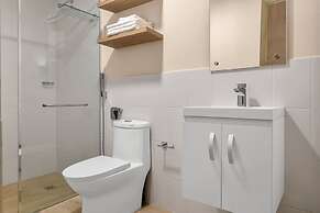 Surfside Beachfront Suites by Playa Caracol Resorts