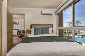 Surfside Beachfront Suites by Playa Caracol Resorts