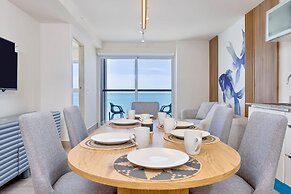 Surfside Beachfront Suites by Playa Caracol Resorts