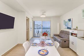 Surfside Beachfront Suites by Playa Caracol Resorts