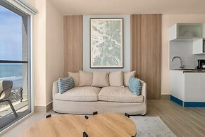 Surfside Beachfront Suites by Playa Caracol Resorts