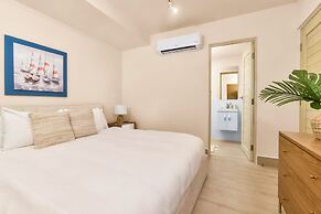 Surfside Beachfront Suites by Playa Caracol Resorts