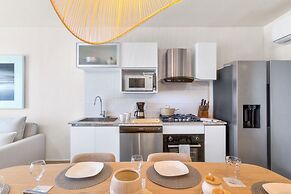 Surfside Beachfront Suites by Playa Caracol Resorts