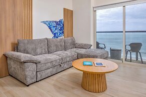 Surfside Beachfront Suites by Playa Caracol Resorts