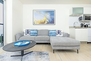 Surfside Beachfront Suites by Playa Caracol Resorts