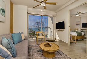 Surfside Beachfront Suites by Playa Caracol Resorts