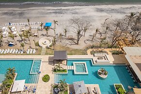 Surfside Beachfront Suites by Playa Caracol Resorts