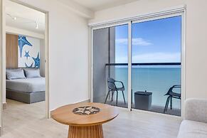 Surfside Beachfront Suites by Playa Caracol Resorts
