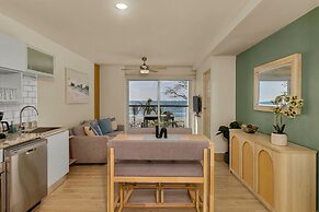 Surfside Beachfront Suites by Playa Caracol Resorts