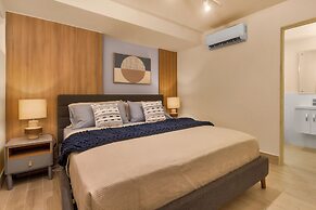 Surfside Beachfront Suites by Playa Caracol Resorts