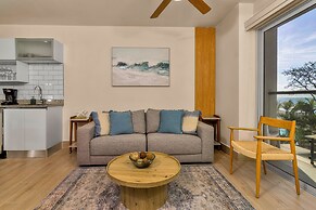 Surfside Beachfront Suites by Playa Caracol Resorts