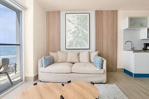 Surfside Beachfront Suites by Playa Caracol Resorts