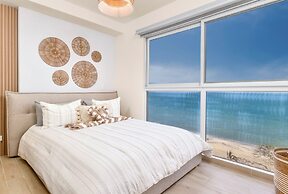 Surfside Beachfront Suites by Playa Caracol Resorts