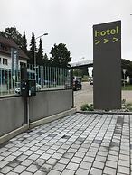 Hotel Sleep & Stay