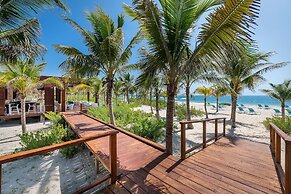 Catalonia Grand Costa Mujeres All Suites & Spa - All Inclusive