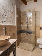 Aza Cave Hotel Special Class Adults Only