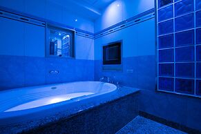 HOTEL D-WAVE Shinjuku - Adults Only