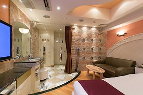 HOTEL D-WAVE Shinjuku - Adults Only