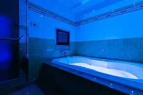 HOTEL D-WAVE Shinjuku - Adults Only