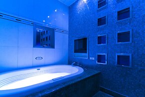 HOTEL D-WAVE Shinjuku - Adults Only