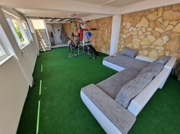 Emilie Apartment and Villa