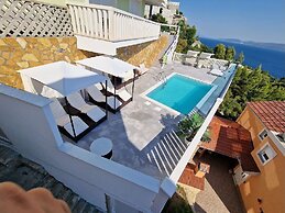 Emilie Apartment and Villa