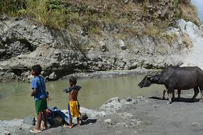 Majestic MT Pinatubo Tour and Homestay