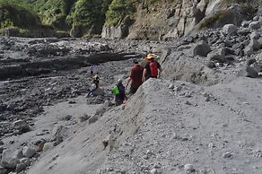 Bognot Lodge Mt Pinatubo Guesthouse