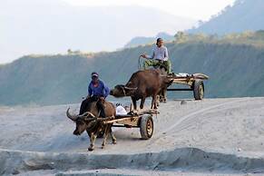 Bognot Lodge Mt Pinatubo Guesthouse