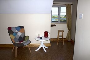 Madra Rua Organic Accommodation